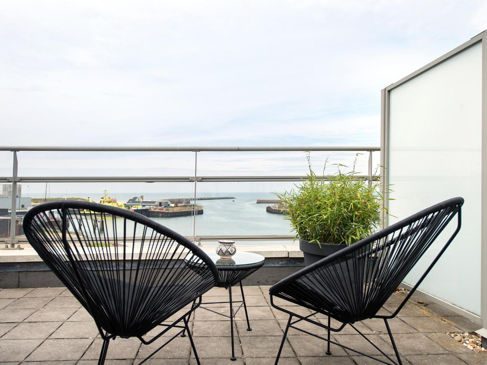 Bizstay Harbour I Scheveningen Apartments L'Aia Esterno foto