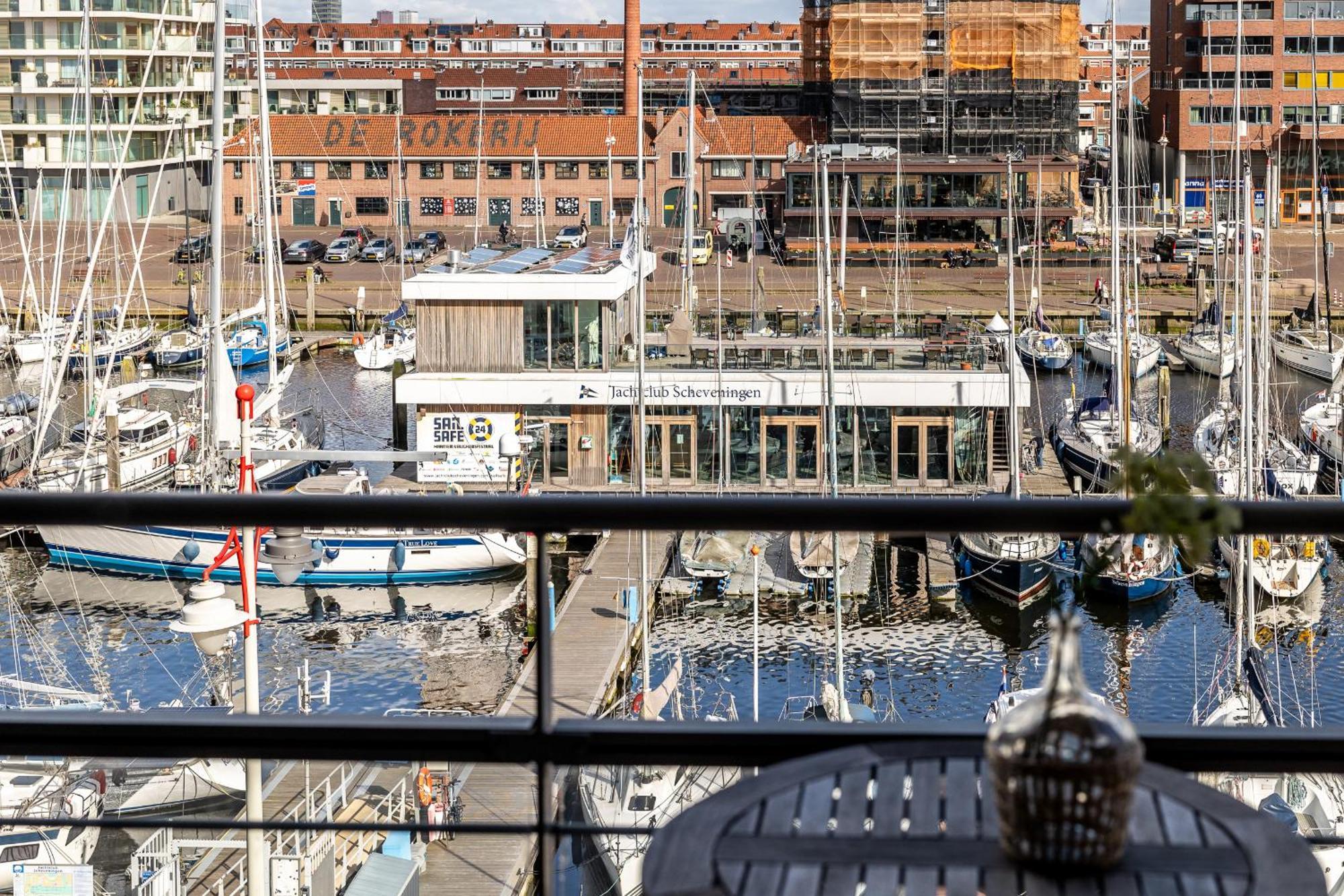 Bizstay Harbour I Scheveningen Apartments L'Aia Esterno foto